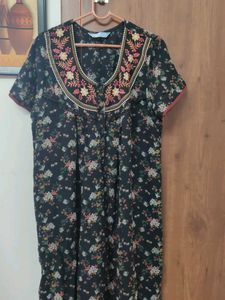 Black Floral Print Nightgown