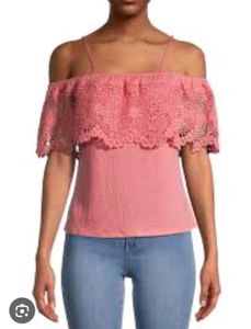 Very Beautiful no Boundaries Junior Off Shoulder T