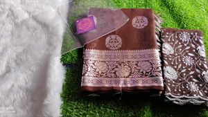 👉🔥 Beautiful Geogette Foil Work Saree With Blous