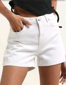 White Shorts From Westside(Nuon)