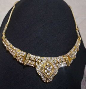 Elegant Gold-tone Necklace
