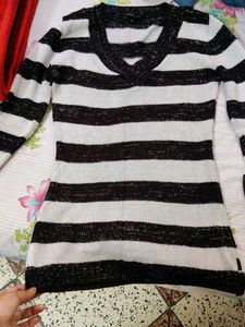 Shimmer Top And Sweater Combo Deal
