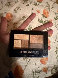 Maybelline City Mini Palette