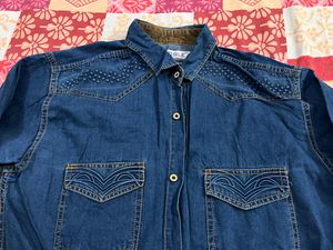 Denim Men&#39;s Blue Shirt With Detailing