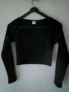 Black Cropped Long Sleeve Top