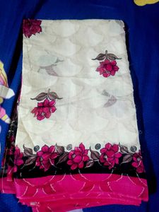 Very Beautiful Saree😍