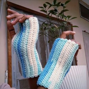Crochet Hand Warmers