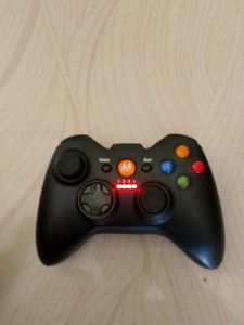 Motorola Bluetooth Gamepad.