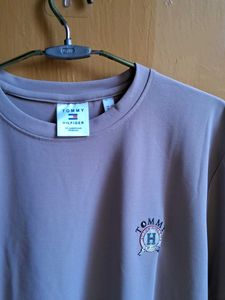 Beige Tshirt