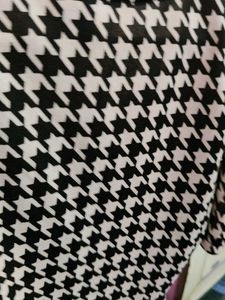 Houndstooth Puff Sleeve Top