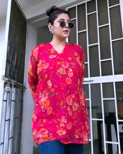 Kurta With Lots Of Tussels