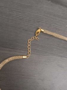 Pearl &amp; Gold Tone Necklace