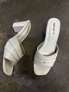 Fits EU 38/39 Sandals