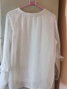 plain white long sleeves top