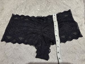 H&amp;M Beautiful Black Lace Briefs