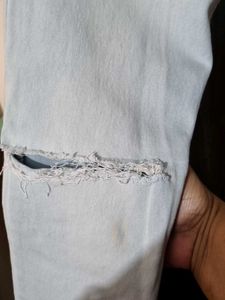 Ripped Skinny Jeans For Girls
