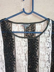 See-through Chic Black &amp; White Lace Crop Top