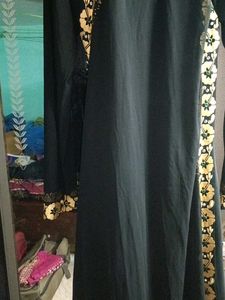 Elegant Black &amp; Gold Ethnic Burqa