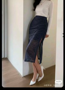 Elegant Navy Blue Midi Skirt