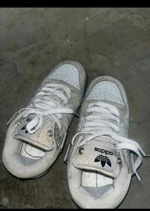 Adidas Sneakers