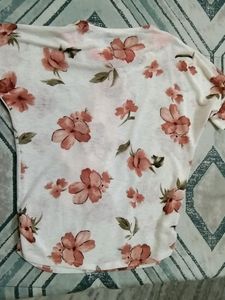 Flower Print Beautiful Top🌺🌼🌸