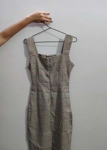 Elegant Plaid Bodycon Dress with Square Neckline