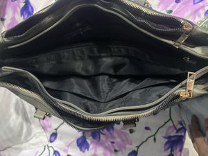 Elegant Tote Bag with laptop sleeve