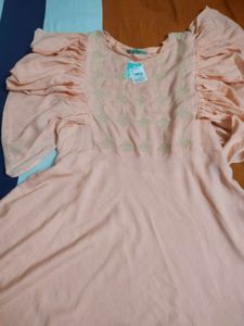 M Size Gown