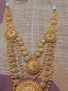 Ornate Gold Indian Bridal Jewelry Set