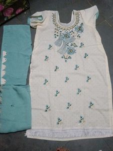 Elegant Embroidered Salwar Kameez Set