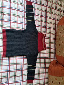 Woolen Sweater For Girls