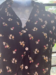 Floral Button-Down Crop Top