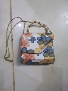beautiful handy n side sling bag
