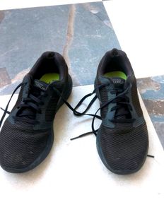 Skechers Sports Shoes