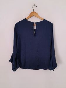 Navy Blue Top (Women&#39;s)