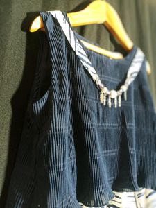 Chic Navy &amp; White Print Dress