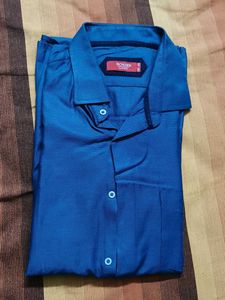 Richlook Men Blue Textured Cotton Party Shirt