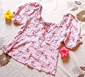 Cute floral Top🌷
