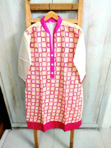 Pink &amp; White Embroidered Kurti Size-38-40