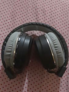 SH12 Bluetooth Headphones With Charging Cable