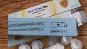 Photoban Teen Sunscreen Gel SPF 40+