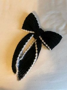 Cute Black & White Bow Hair Clip
