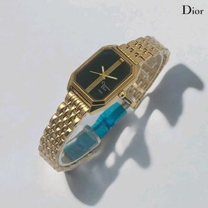 DIOR PREMIUM QUALITY LADIES WATCH @SALE