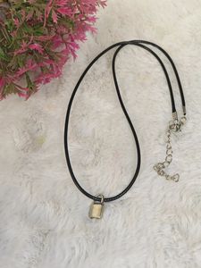 💥Lock Black Leather Cord Necklace💥