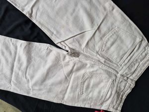 Wide-Leg Jeans
