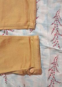 Golden Capri | Length 23 Inch