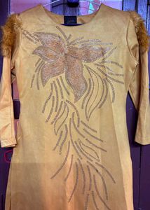 Stylish Mustard velvet Kurti🌼