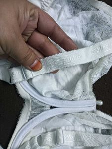 Elegant Lace Bra 38 size