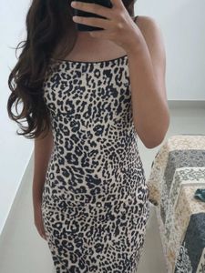 Backless Leopard Print Newme Asia Maxi Dress