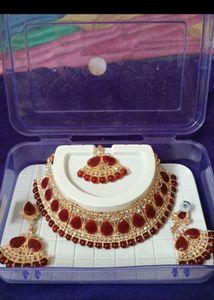 Elegant Red Stone Jwellery Set